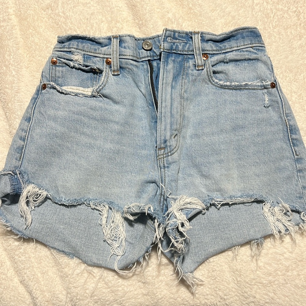 Abercrombie Curve Love High Rise Mom Short